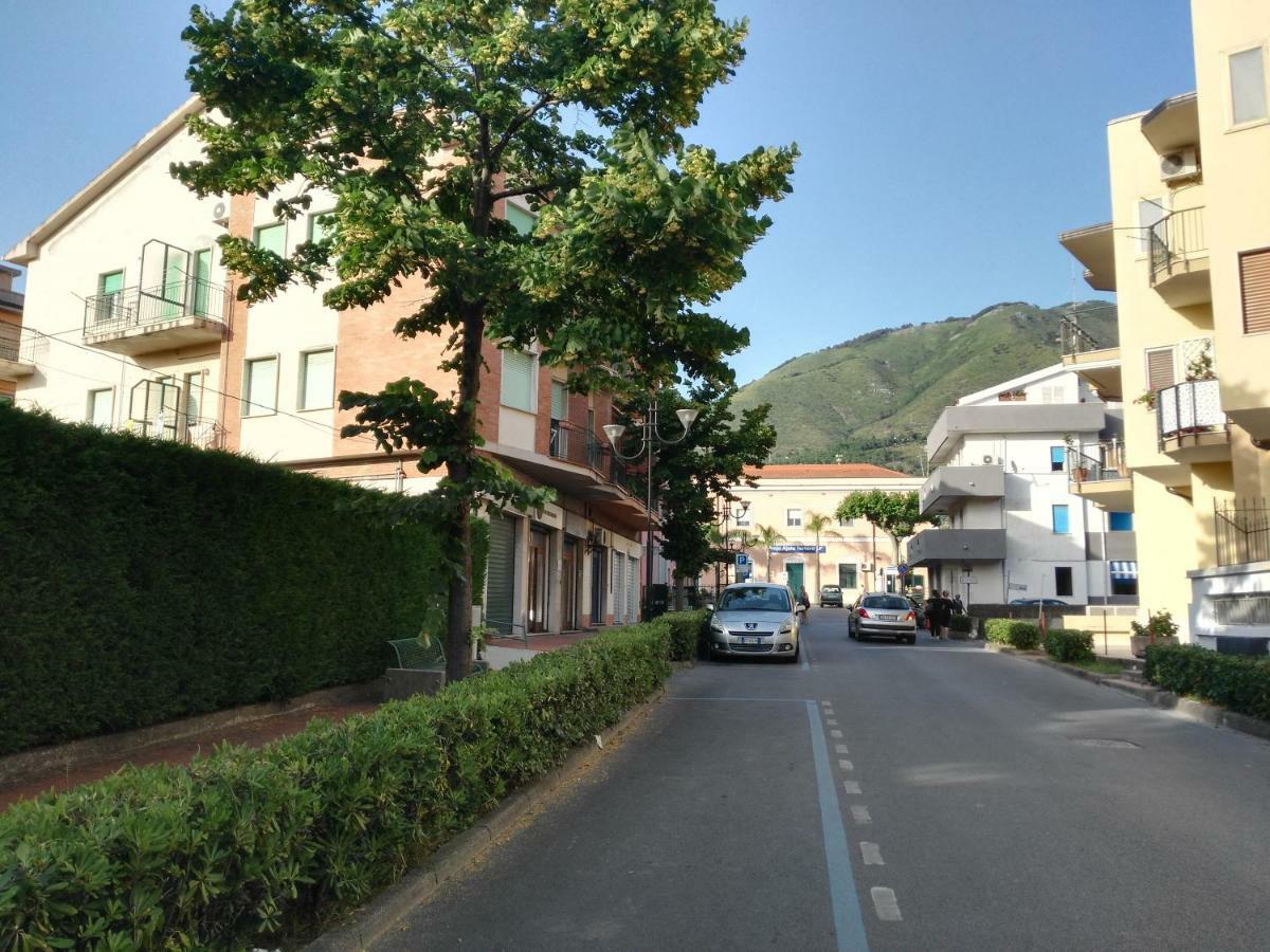 Via Stazione 5 Apartment Прая а Маре Екстериор снимка